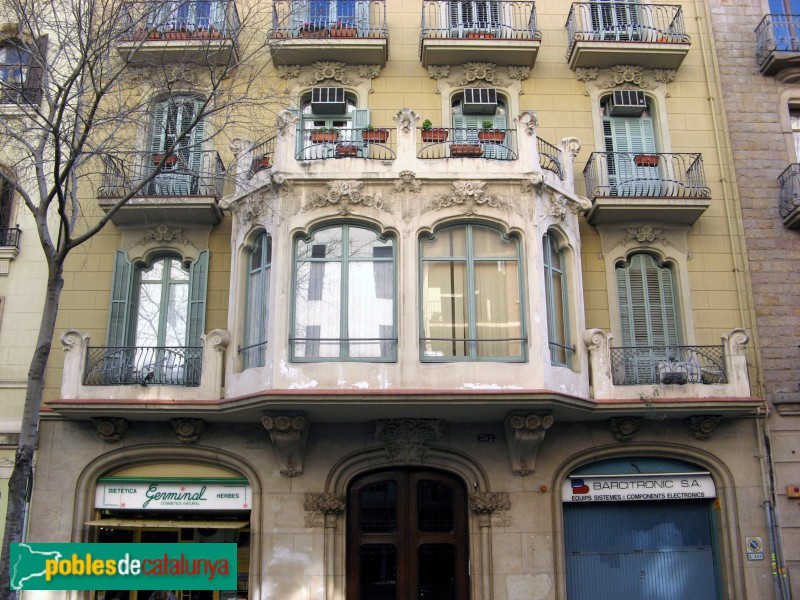 Barcelona - Provença, 362-364 (Foto: Albert Esteves, 2008) Barcelona - Provença, 362-364