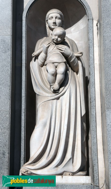 Barcelona - Passeig de Sant Joan, 10. Maternitat d'Enric Monjo (Foto: Albert Esteves, 2022) Barcelona - Passeig de Sant Joan, 10. Maternitat d'Enric Monjo