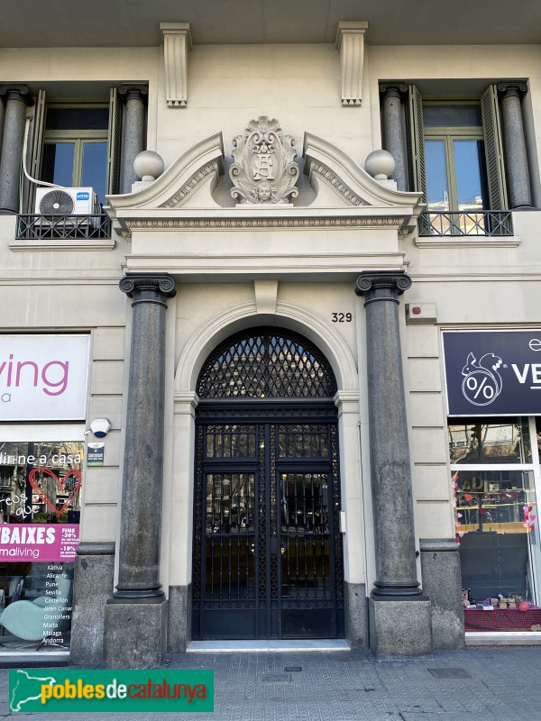 Barcelona - Diagonal 327-331 (Foto: Albert Esteves, 2022) Barcelona - Diagonal 327-331