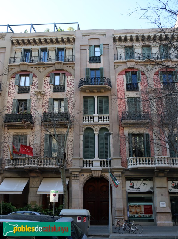 Barcelona - Ausiàs Marc, 37-39 (Foto: Albert Esteves, 2022) Barcelona - Ausiàs Marc, 37-39