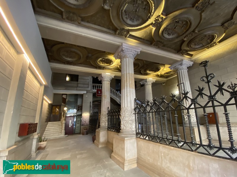 Barcelona - Ausiàs Marc, 37-39 (Foto: Albert Esteves, 2022) Barcelona - Ausiàs Marc, 37-39