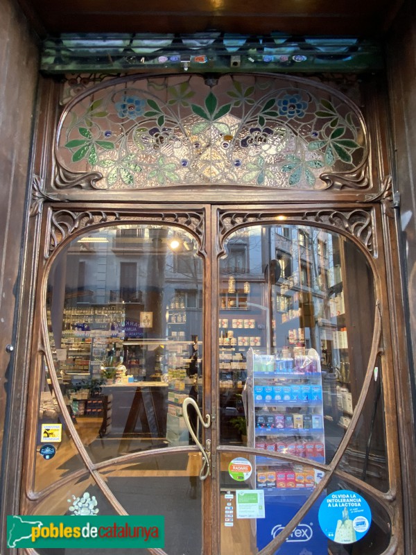 Barcelona - Farmàcia Nordbeck (Farmàcia Aguilar) (Foto: Albert Esteves, 2022) Barcelona - Farmàcia Nordbeck (Farmàcia Aguilar)