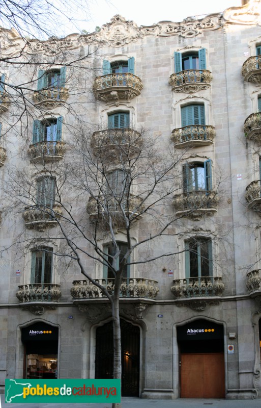 Barcelona - Ausiàs Marc, 16-18 (Foto: Albert Esteves, 2022) Barcelona - Ausiàs Marc, 16-18