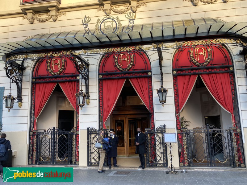 Barcelona - Hotel Ritz (Foto: Albert Esteves, 2022) Barcelona - Hotel Ritz