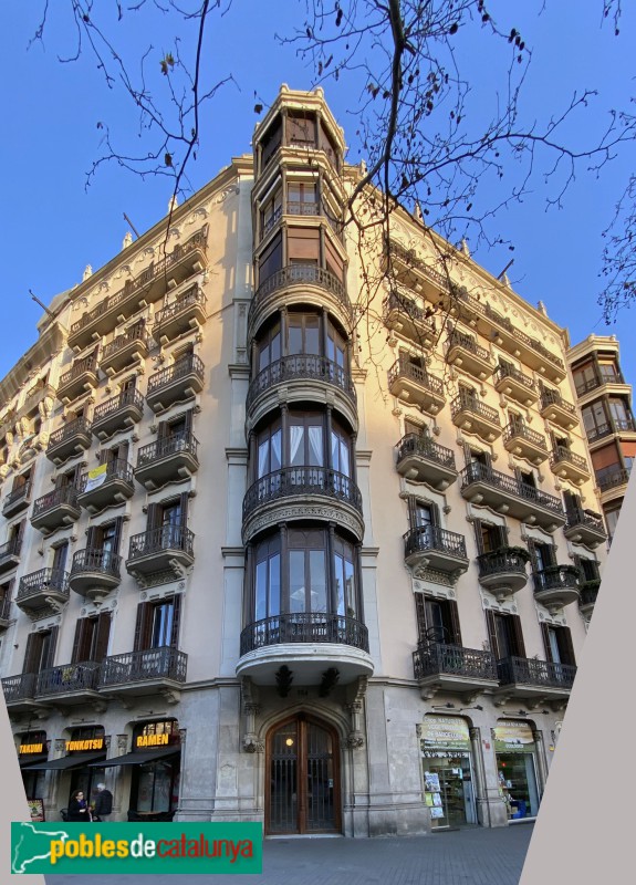 Barcelona - Gran Via, 704-706 (Foto: Albert Esteves, 2022) Barcelona - Gran Via, 704-706