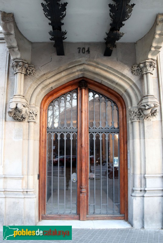 Barcelona - Gran Via, 704-706 (Foto: Albert Esteves, 2022) Barcelona - Gran Via, 704-706