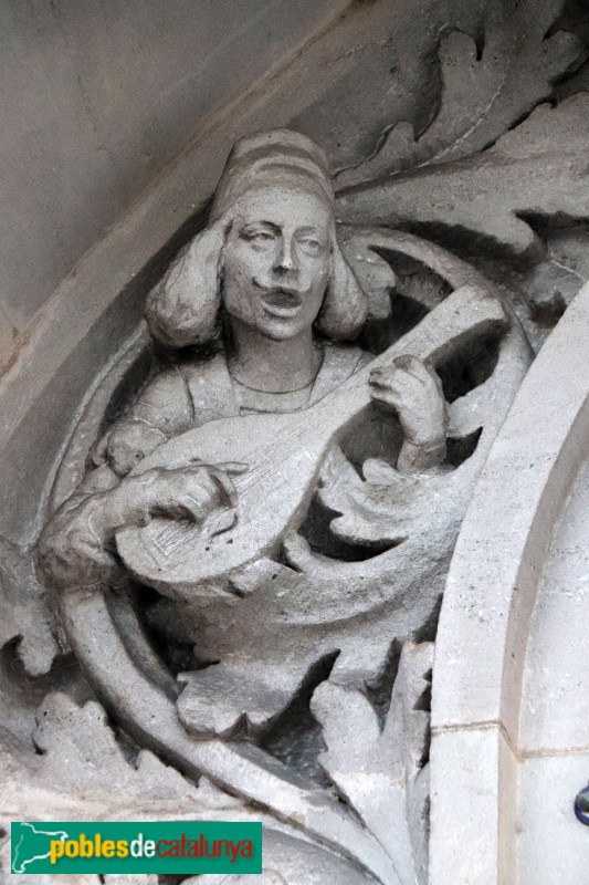 Barcelona - Plaça Tetuán, 9 (Foto: Albert Esteves, 2022) Barcelona - Plaça Tetuán, 9