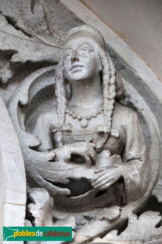 Barcelona - Plaça Tetuán, 9 (Foto: Albert Esteves, 2022) Barcelona - Plaça Tetuán, 9