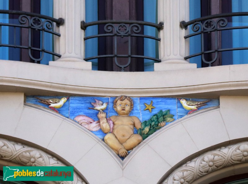 Barcelona - Gran Via, 64, detall (Foto: Albert Esteves, 2022) Barcelona - Gran Via, 64, detall