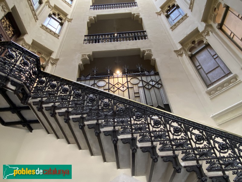 Barcelona - Rambla Catalunya, 17 (Foto: Albert Esteves, 2022) Barcelona - Rambla Catalunya, 17