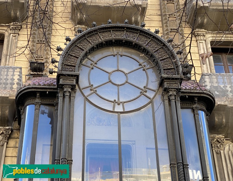 Barcelona - Rambla Catalunya, 23 (Foto: Albert Esteves, 2022) Barcelona - Rambla Catalunya, 23