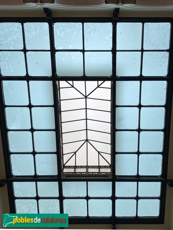 Barcelona - Rambla Catalunya, 33 (Foto: Albert Esteves, 2022) Barcelona - Rambla Catalunya, 33