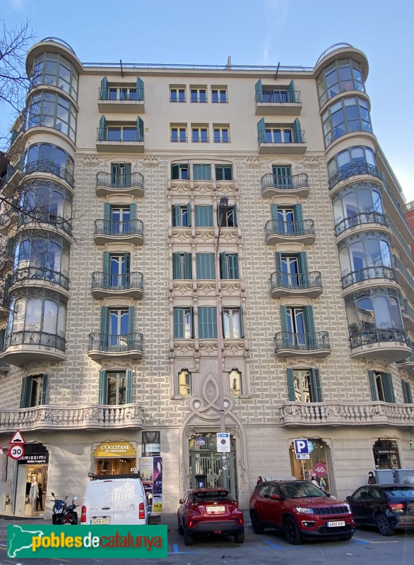 Barcelona - Rambla Catalunya, 61 (Foto: Albert Esteves, 2022) Barcelona - Rambla Catalunya, 61
