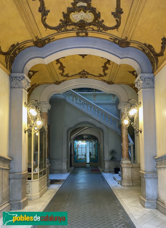 Barcelona - Rambla Catalunya, 78 (Foto: Albert Esteves, 2022) Barcelona - Rambla Catalunya, 78