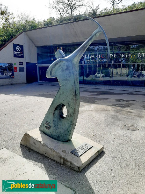 Barcelona - Museu Olímpic de l'Esport. L'Arquer, de Rosa Serra (Foto: Sergi Suárez, 2022) Barcelona - Museu Olímpic de l'Esport. L'Arquer, de Rosa Serra