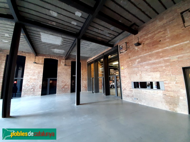 Antiga fàbrica Fabra i Coats. Entrada