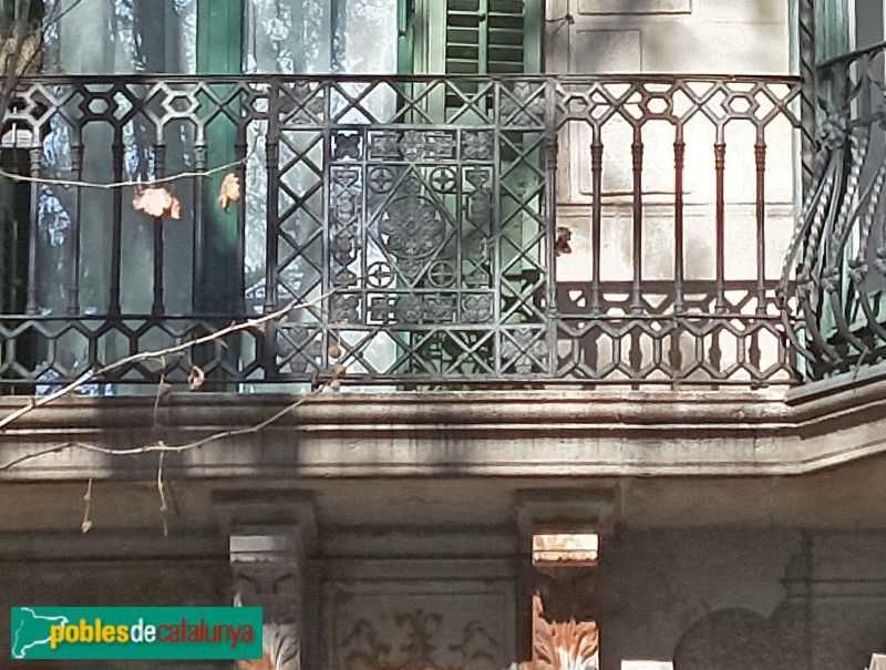 Barcelona - Plaça Urquinaona, 4 (Foto: Anna Corcoll, 2022) Barcelona - Plaça Urquinaona, 4