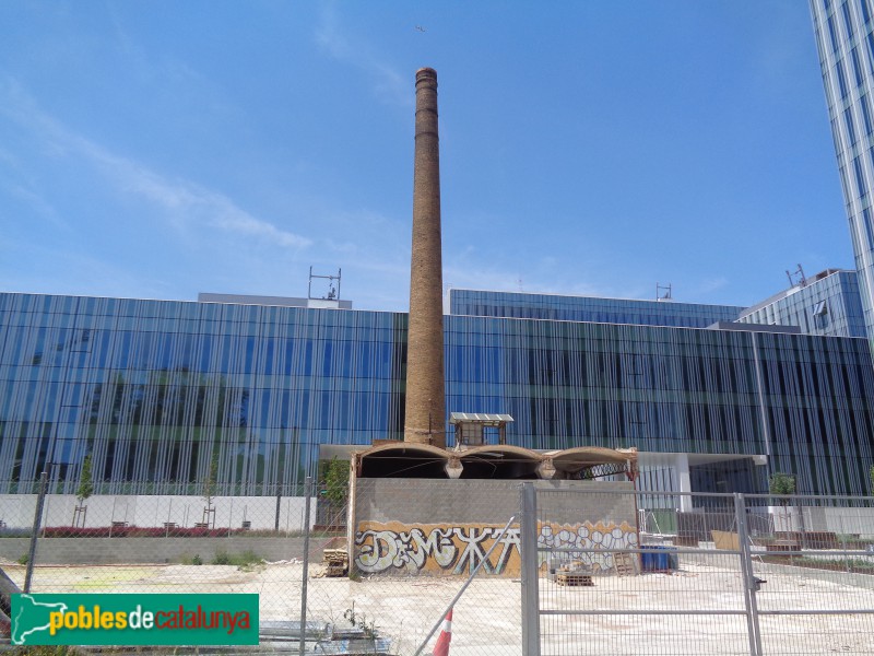 Barcelona - Xemeneia de Tallada i Lora (Foto: Sergi Suárez, 2022) Barcelona - Xemeneia de Tallada i Lora