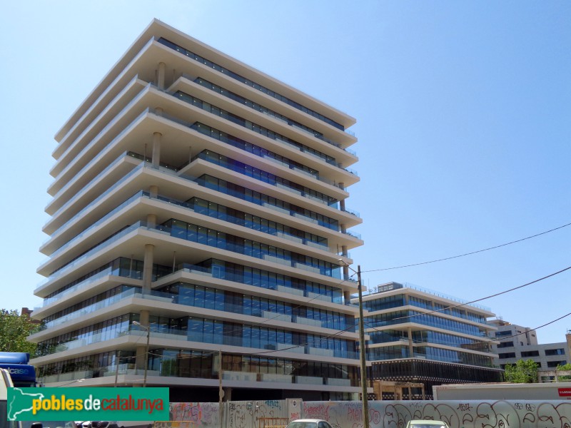 Barcelona - Avinguda d'Icària, 199 (Foto: Sergi Suárez, 2022) Barcelona - Avinguda d'Icària, 199