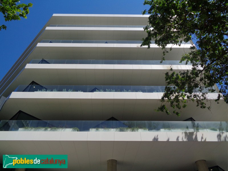 Barcelona - Avinguda d'Icària, 199 (Foto: Sergi Suárez, 2022) Barcelona - Avinguda d'Icària, 199