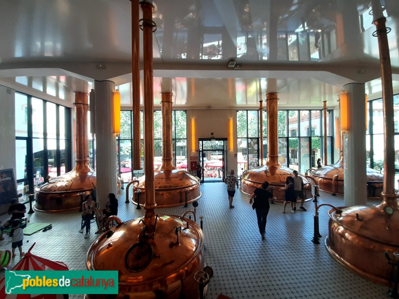 Barcelona - Fàbrica Damm (La Bohèmia). Sala 2 (Foto: Sergi Suárez, 2022) Barcelona - Fàbrica Damm (La Bohèmia). Sala 2