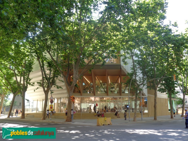 Barcelona - Biblioteca Sant Martí - Gabriel García Márquez (Foto: Sergi Suárez, 2022) Barcelona - Biblioteca Sant Martí - Gabriel García Márquez