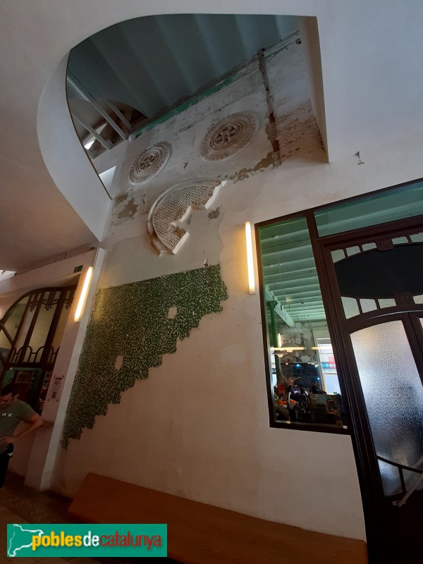 Barcelona - Cooperativa Popular (Sala Beckett) (Foto: Sergi Suárez, 2022) Barcelona - Cooperativa Popular (Sala Beckett)