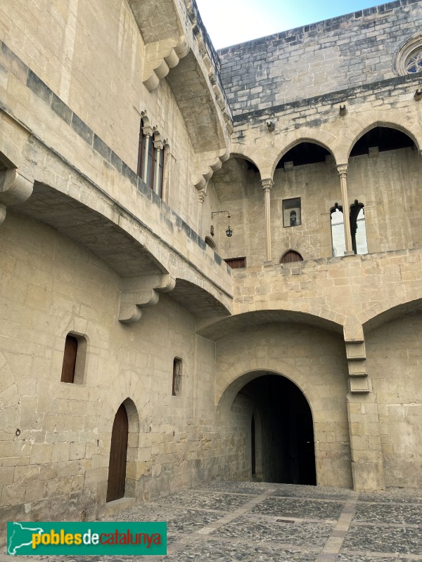 Tortosa - Palau episcopal (Foto: Albert Esteves, 2022) Tortosa - Palau episcopal