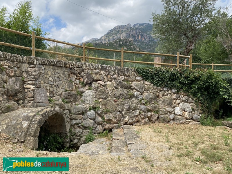 Alfara de Carles - Font Vella (Foto: Albert Esteves, 2022) Alfara de Carles - Font Vella