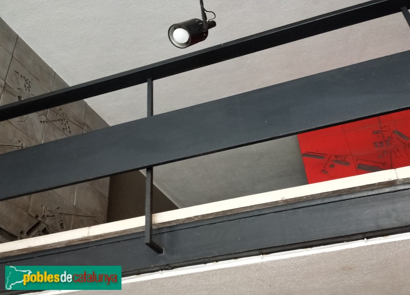 Barcelona - Edifici Mediterrani. Eivissa. (Consell de Cent, 160-186) (Foto: Anna Corcoll, 2019) Barcelona - Edifici Mediterrani. Eivissa. (Consell de Cent, 160-186)