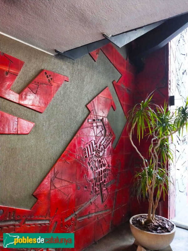 Barcelona - Edifici Mediterrani. Eivissa. (Consell de Cent, 160-186) (Foto: Anna Corcoll, 2019) Barcelona - Edifici Mediterrani. Eivissa. (Consell de Cent, 160-186)