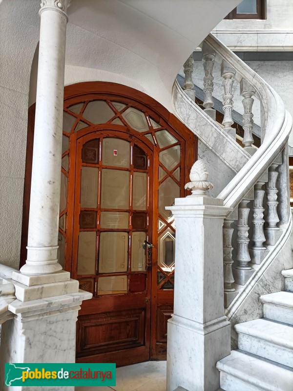 Barcelona - Roger de Llúria, 2 / Urquinaona, 4 (Foto: Anna Corcoll, 2022) Barcelona - Roger de Llúria, 2 / Urquinaona, 4