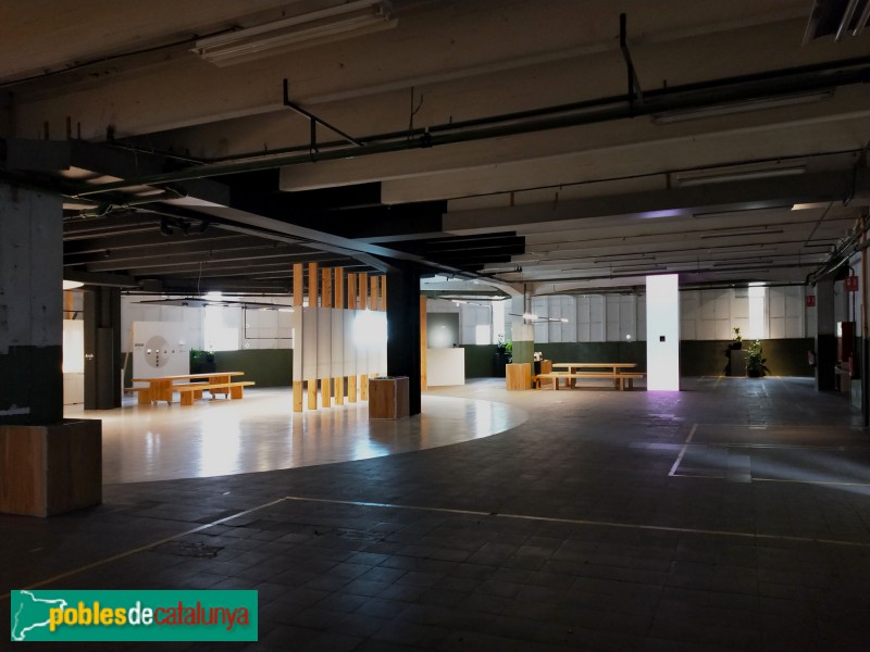 Barcelona - Edifici Simón. Espai 100 (Foto: Anna Corcoll, 2019) Barcelona - Edifici Simón. Espai 100