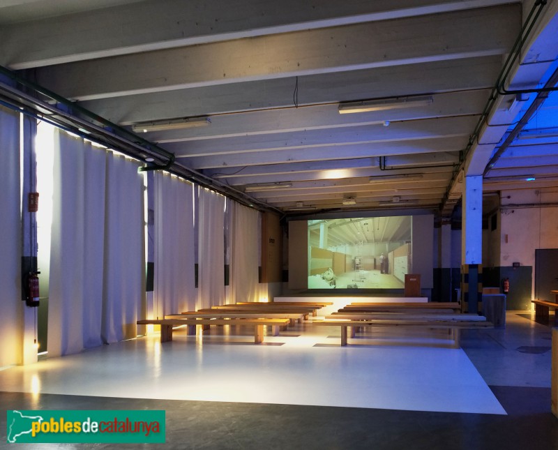 Barcelona - Edifici Simón. Espai 100 (Foto: Anna Corcoll, 2019) Barcelona - Edifici Simón. Espai 100