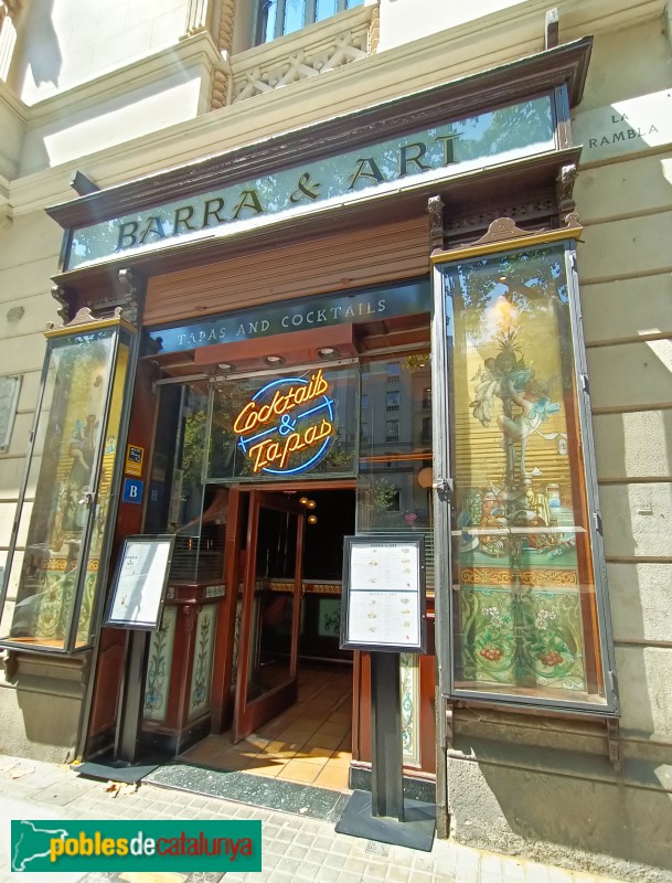 Barcelona - Antiga Xarcuteria Mumbrú (Foto: Anna Corcoll, 2022) Barcelona - Antiga Xarcuteria Mumbrú