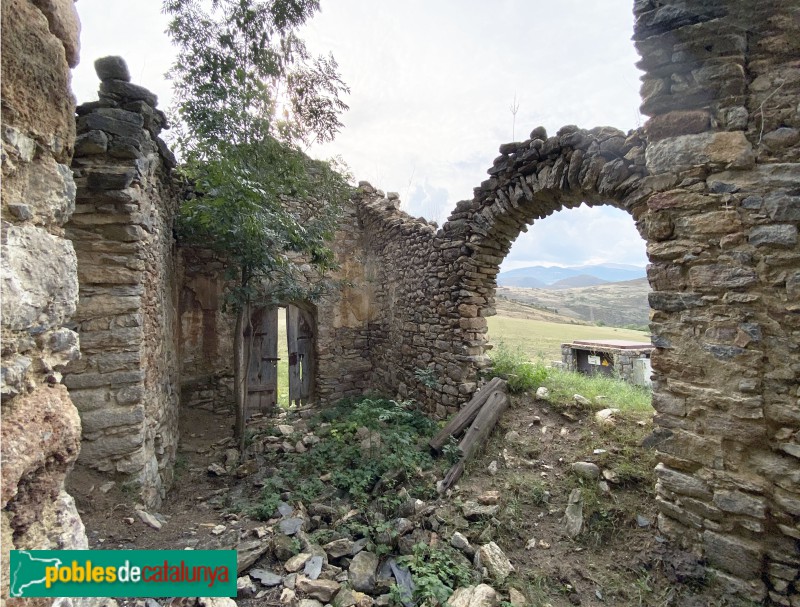 Sansor - Església de Sant Miquel (Foto: Albert Esteves, 2022) Sansor - Església de Sant Miquel