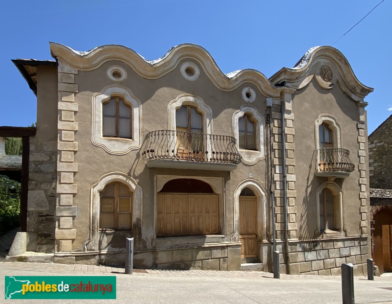 Llívia - Carrer dels Forns, 17 (Foto: Albert Esteves, 2022) Llívia - Carrer dels Forns, 17