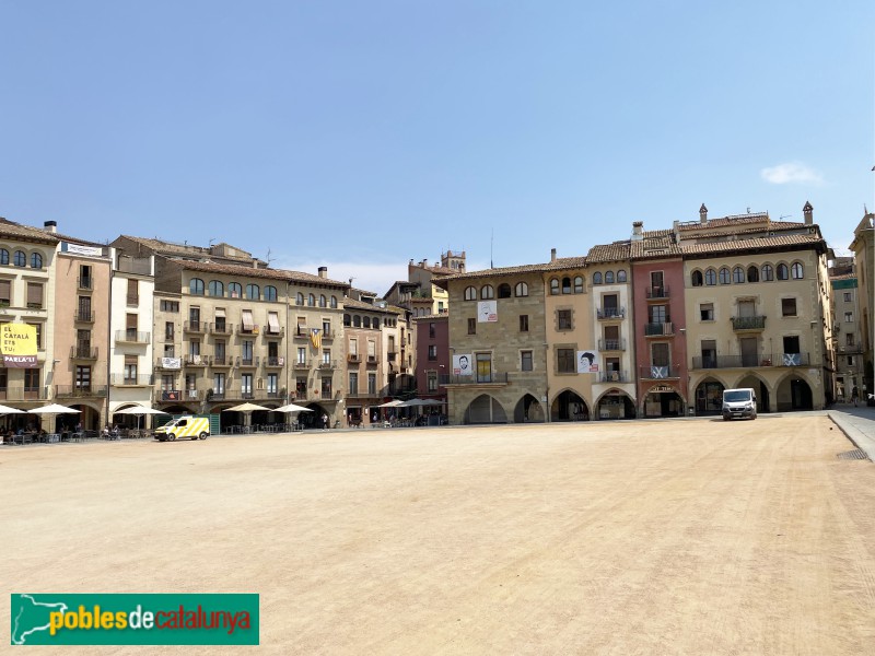 Vic - Plaça Major (Foto: Albert Esteves, 2022) Vic - Plaça Major