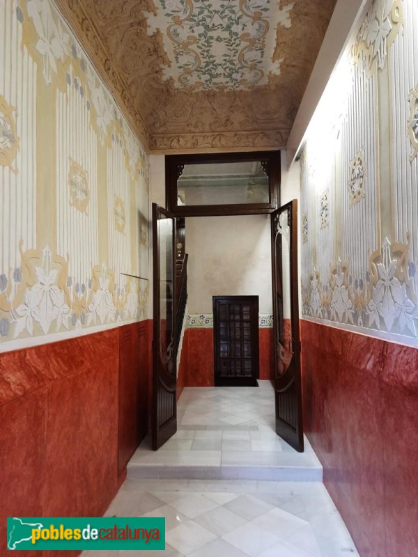 Barcelona - Tapioles, 49-51. Vestíbul (Foto: Rosa Just, 2022) Barcelona - Tapioles, 49-51. Vestíbul