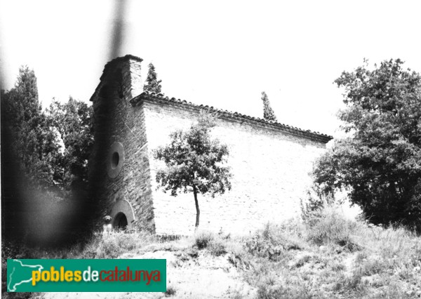 Vic - Capella de Santa Margarida de Fontarnau (Foto: Carme Torrents -invarquit.gencat.cat-, 1982) Vic - Capella de Santa Margarida de Fontarnau