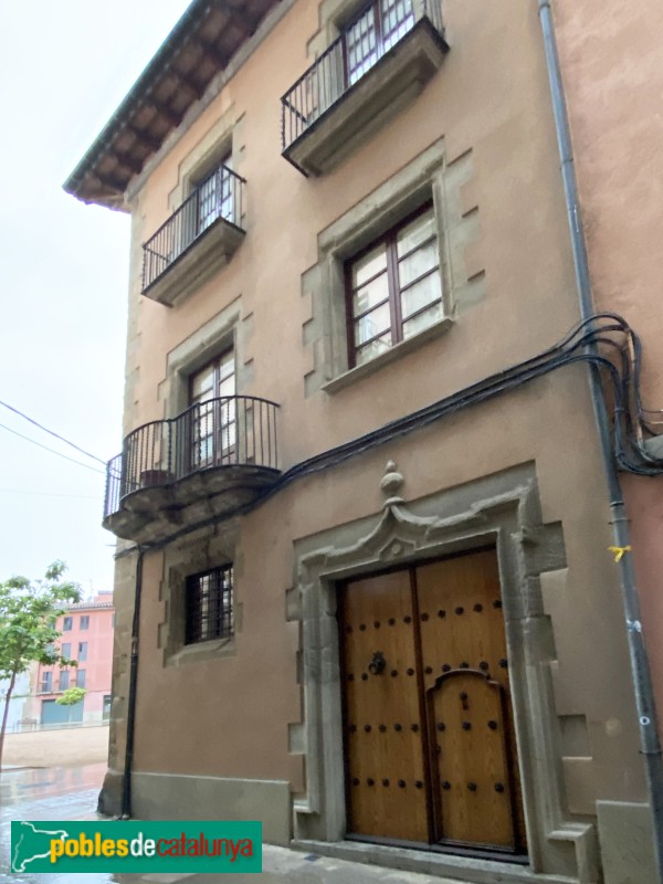 Vic - Casa Estrada Vilarrasa (Foto: Albert Esteves, 2022) Vic - Casa Estrada Vilarrasa