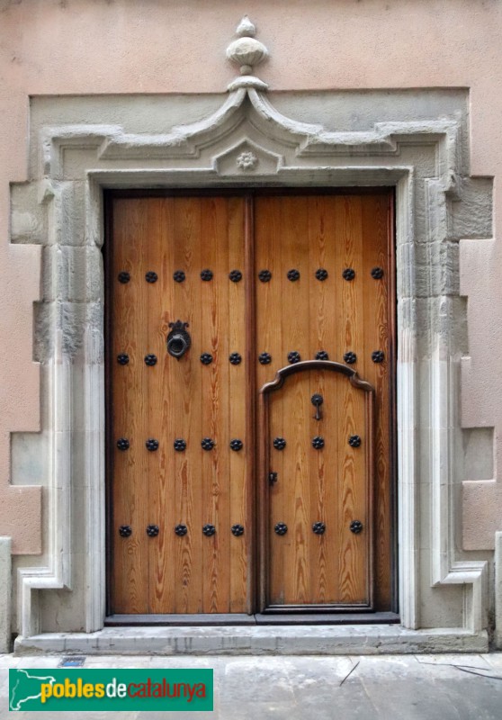 Vic - Casa Estrada Vilarrasa (Foto: Albert Esteves, 2022) Vic - Casa Estrada Vilarrasa