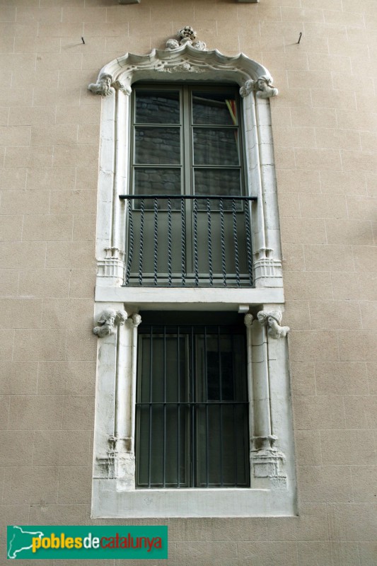 Vic - Casa Plantalamor (Foto: Albert Esteves, 2022) Vic - Casa Plantalamor