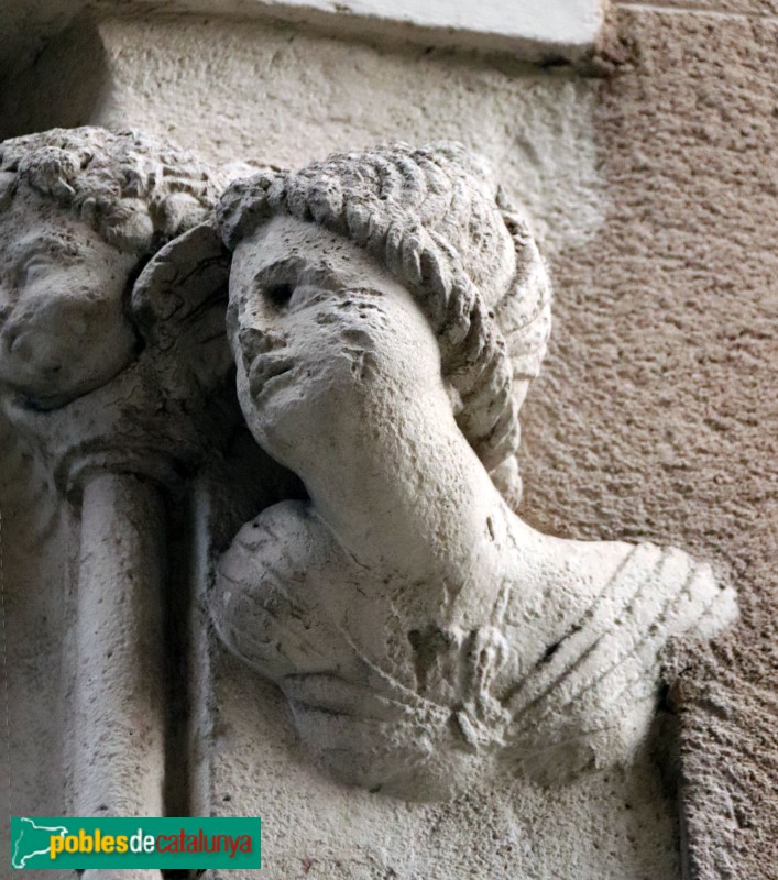 Vic - Casa Plantalamor (Foto: Albert Esteves, 2022) Vic - Casa Plantalamor