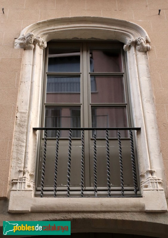 Vic - Casa Plantalamor (Foto: Albert Esteves, 2022) Vic - Casa Plantalamor