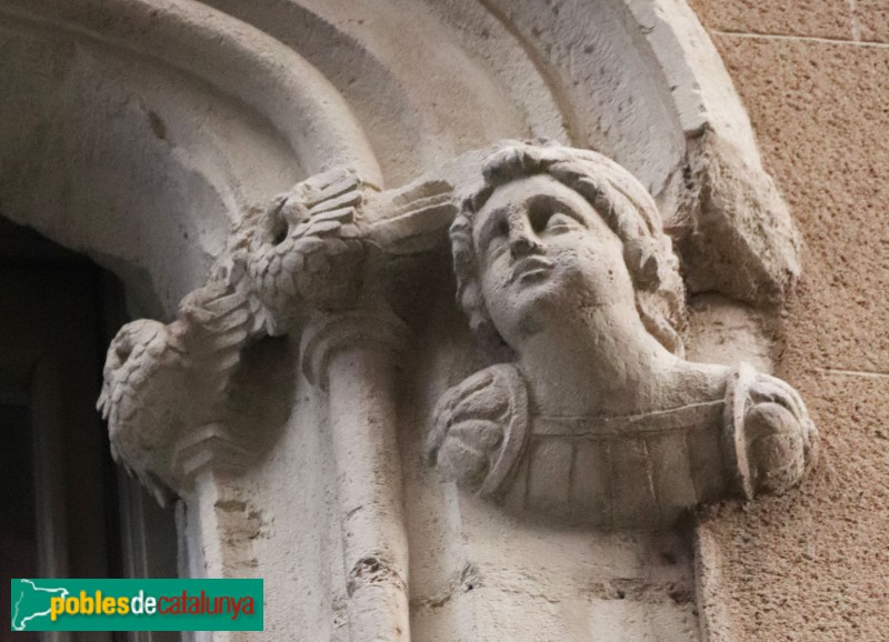 Vic - Casa Plantalamor (Foto: Albert Esteves, 2022) Vic - Casa Plantalamor