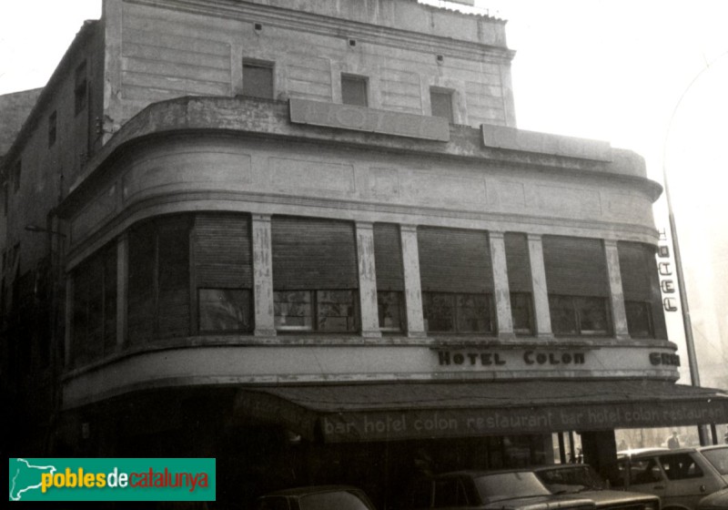Vic - Hotel Colón, anys vuitanta (Foto: C. Torrents, invarquit.gencat.cat, anys vuitanta) Vic - Hotel Colón, anys vuitanta