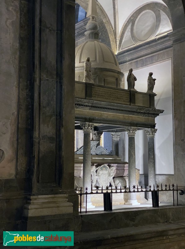 Tarragona - Catedral. Sepulcre de l'arquebisbe Joan Terés (Foto: Albert Esteves, 2022) Tarragona - Catedral. Sepulcre de l'arquebisbe Joan Terés