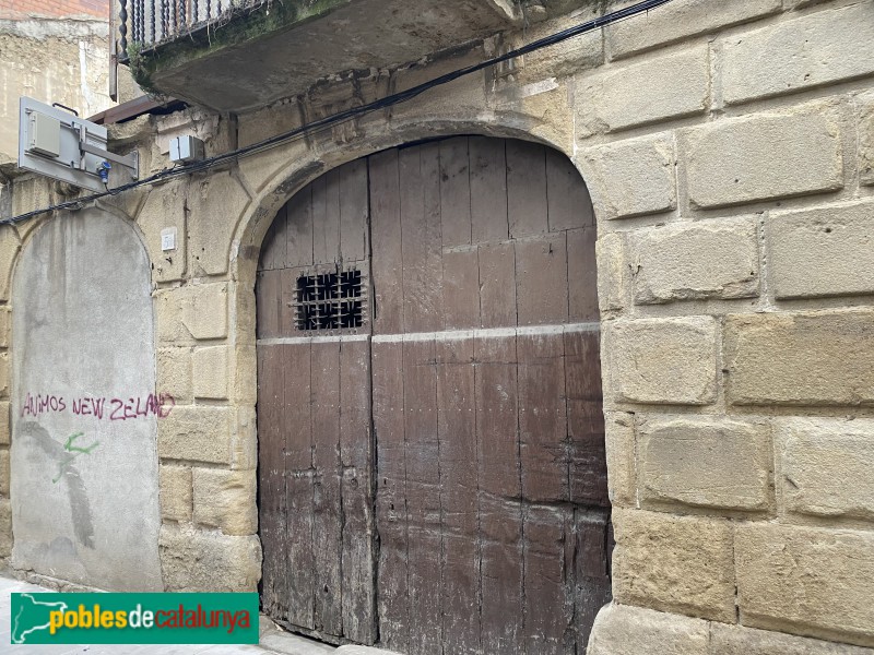 Vic - Carrer Sant Pere, 47 (Foto: Albert Esteves, 2022) Vic - Carrer Sant Pere, 47