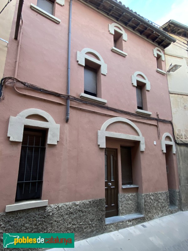 Vic - Carrer Sant Pere, 80 (Foto: Albert Esteves, 2022) Vic - Carrer Sant Pere, 80